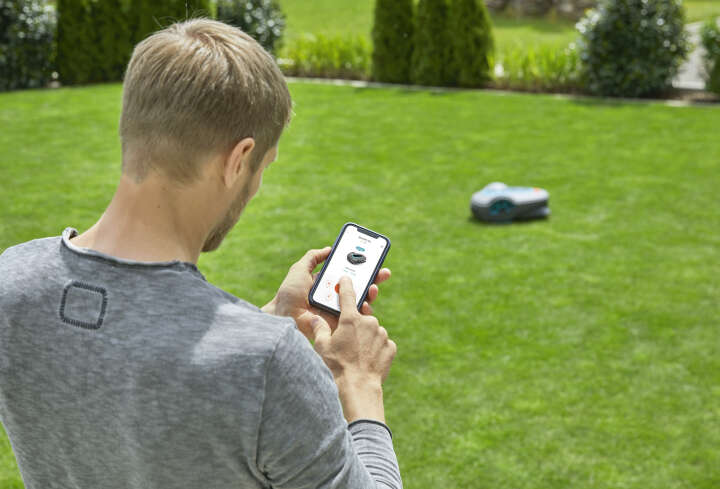 GARDENA Mähroboter SILENO life 1000 m² + Garage